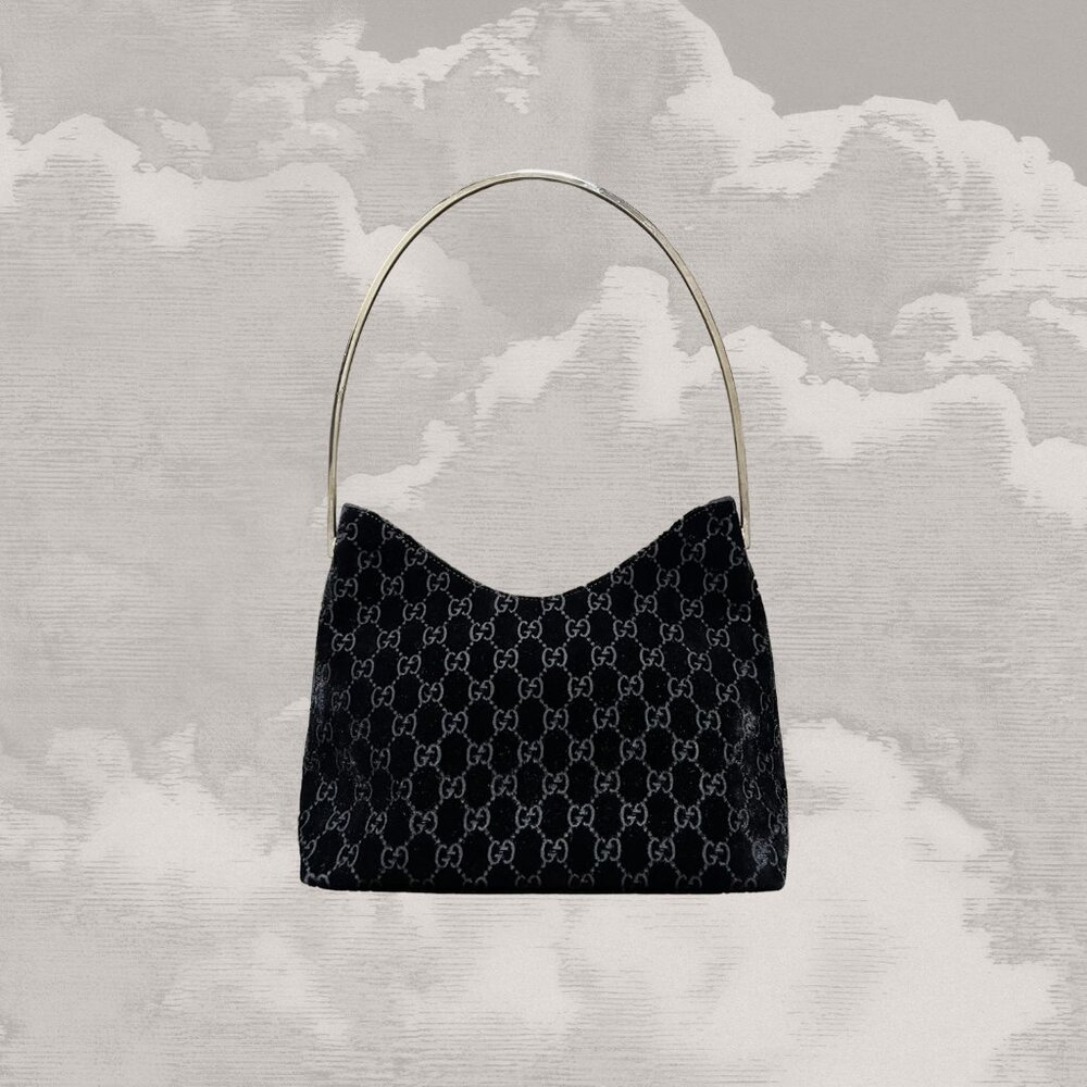 GUCCI Rare Tom Ford Runway Velvet Shoulder Bag 90s Y2K Chrome handle Black